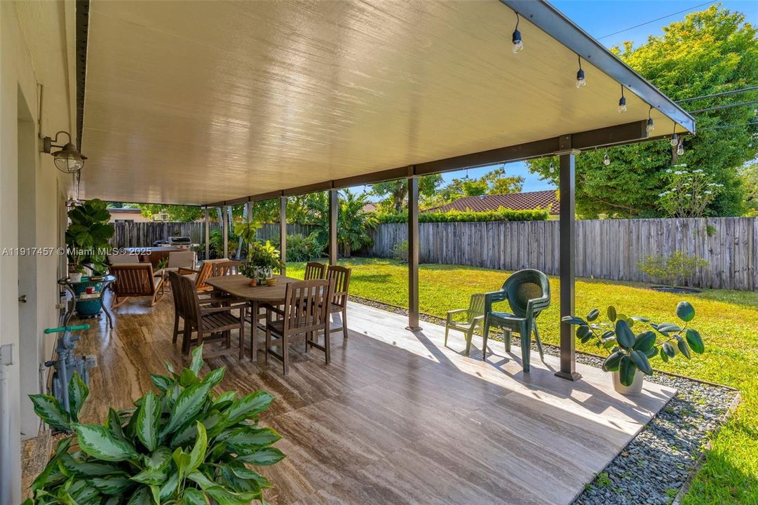 На продажу: $739,000 (3 спален, 2 ванн, 1360 Квадратных фут)