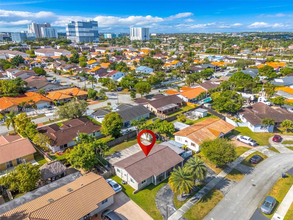 На продажу: $739,000 (3 спален, 2 ванн, 1360 Квадратных фут)