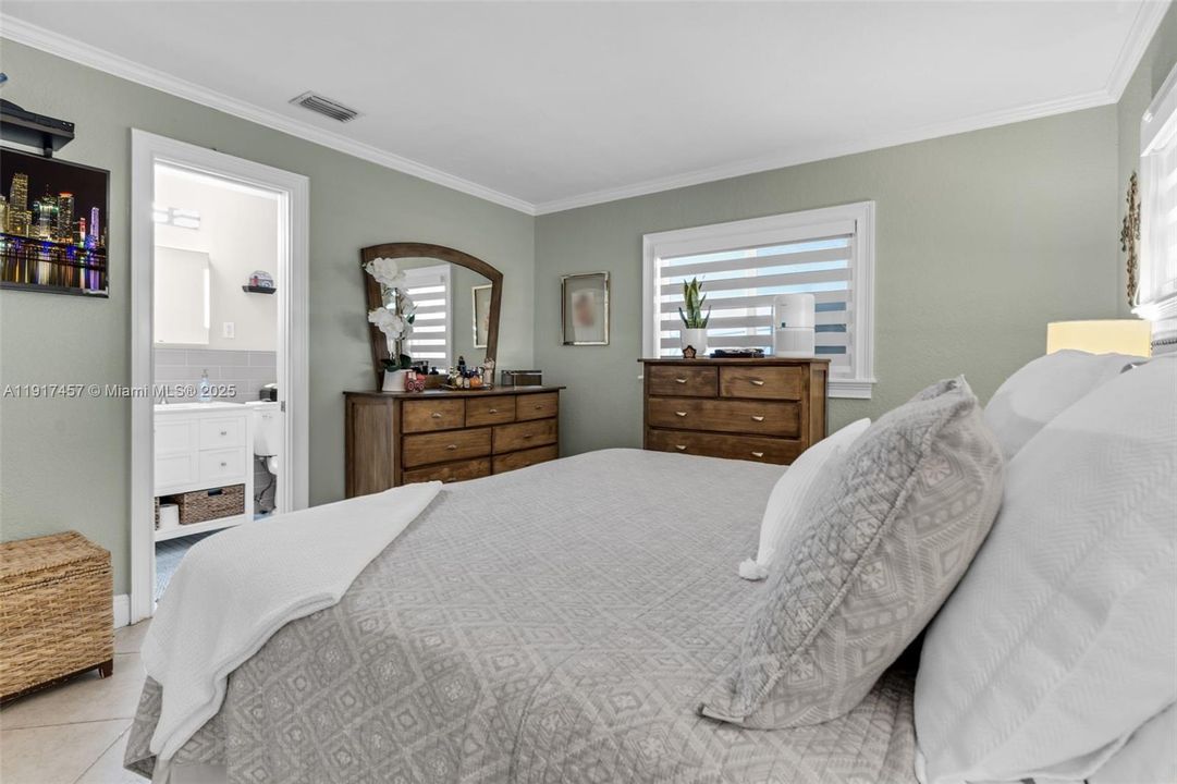 На продажу: $739,000 (3 спален, 2 ванн, 1360 Квадратных фут)