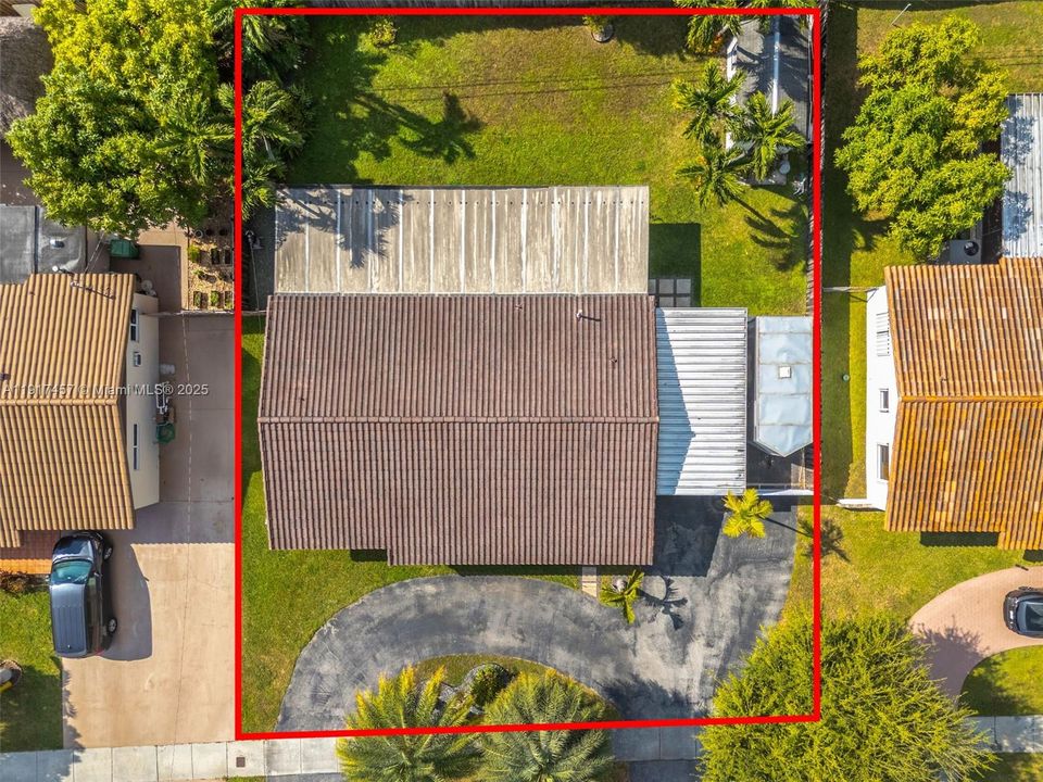 На продажу: $739,000 (3 спален, 2 ванн, 1360 Квадратных фут)