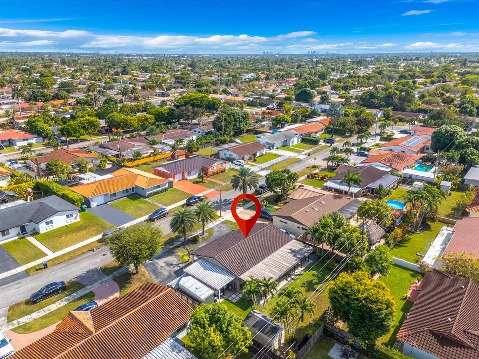 На продажу: $739,000 (3 спален, 2 ванн, 1360 Квадратных фут)