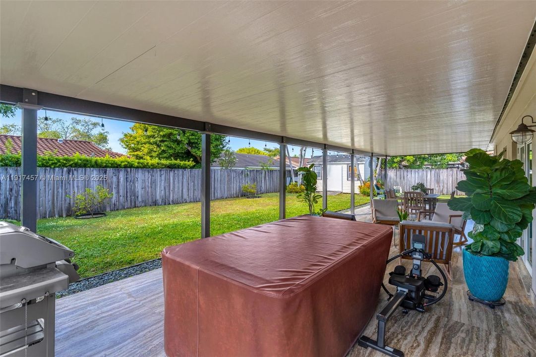 На продажу: $739,000 (3 спален, 2 ванн, 1360 Квадратных фут)