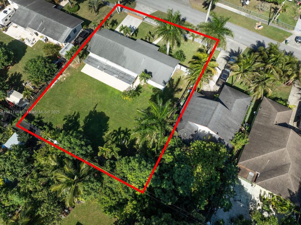 待售: $569,900 (4 贝兹, 3 浴室, 1820 平方英尺)