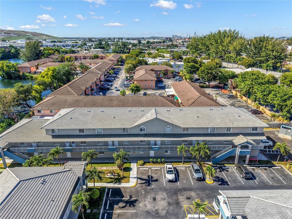 出租: $2,600 (3 贝兹, 2 浴室, 1150 平方英尺)