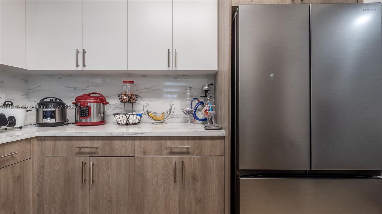 出租: $2,600 (3 贝兹, 2 浴室, 1150 平方英尺)