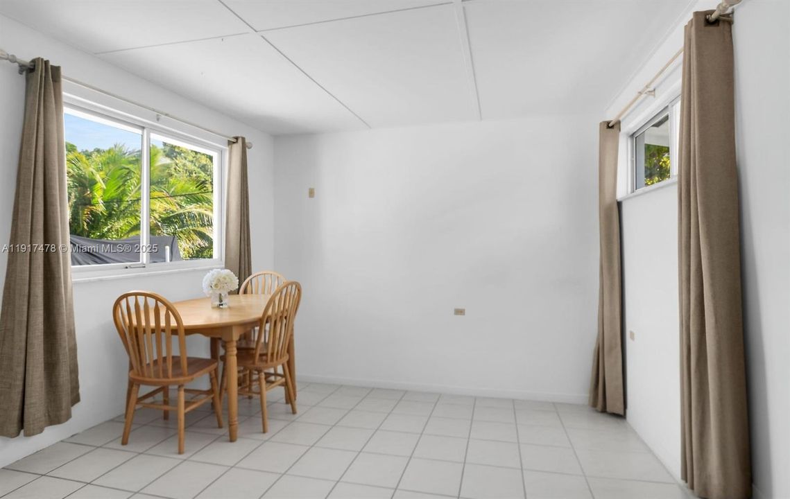 Lockout Suite / Bedroom 3