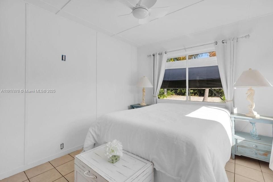 Недавно продано: $598,000 (3 спален, 2 ванн, 1136 Квадратных фут)