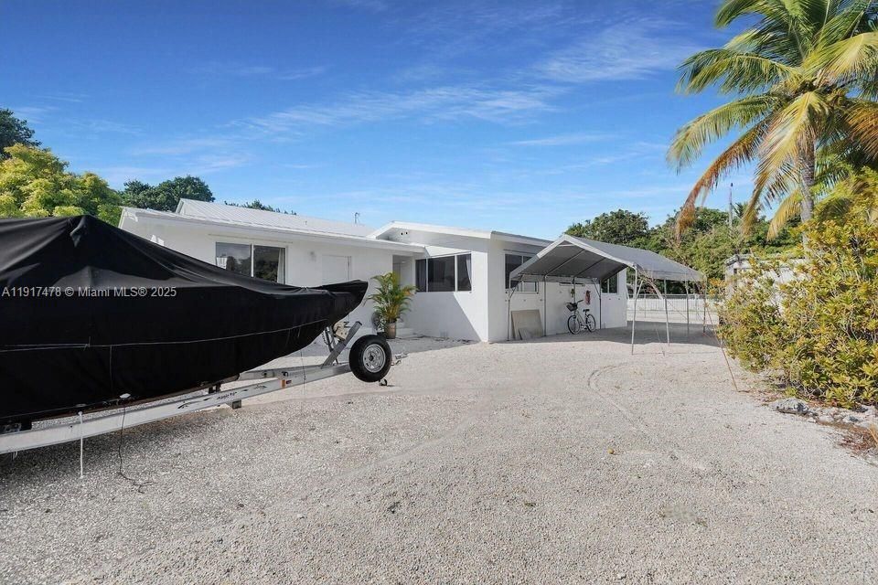 Недавно продано: $598,000 (3 спален, 2 ванн, 1136 Квадратных фут)