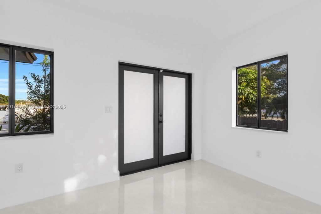 待售: $799,000 (3 贝兹, 2 浴室, 1420 平方英尺)