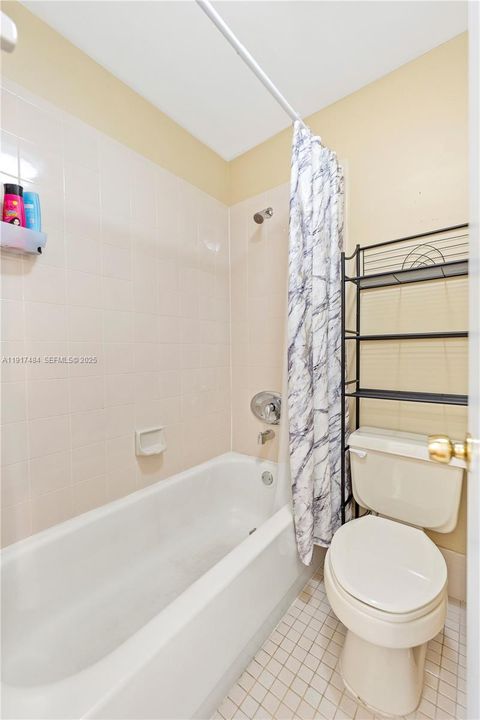 For Rent: $3,200 (3 beds, 2 baths, 1488 Square Feet)