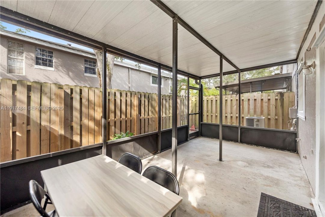 For Rent: $3,200 (3 beds, 2 baths, 1488 Square Feet)