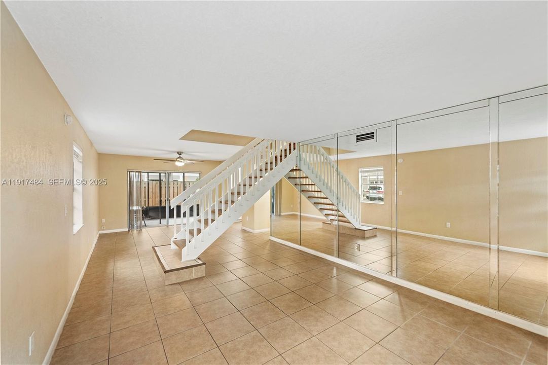 For Rent: $3,200 (3 beds, 2 baths, 1488 Square Feet)