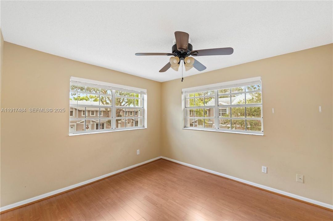 For Rent: $3,200 (3 beds, 2 baths, 1488 Square Feet)