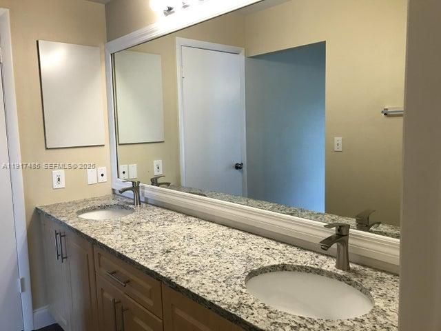 For Sale: $385,000 (3 beds, 2 baths, 1447 Square Feet)