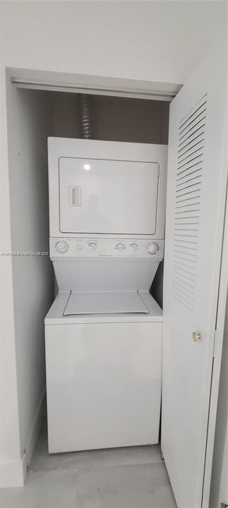 出租: $2,950 (2 贝兹, 2 浴室, 1112 平方英尺)