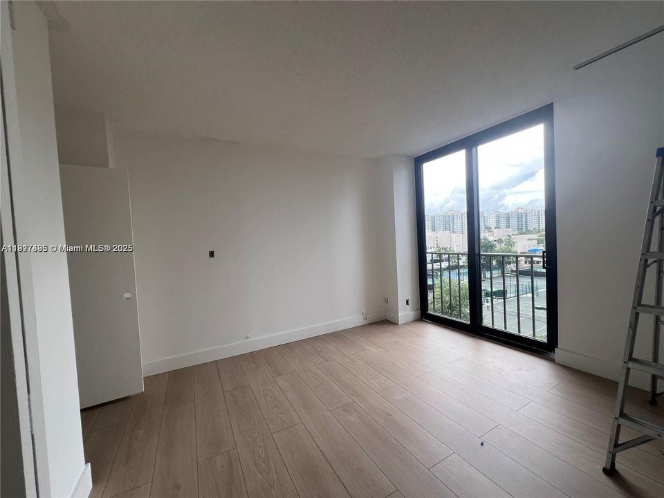 For Sale: $596,000 (2 beds, 2 baths, 1825 Square Feet)