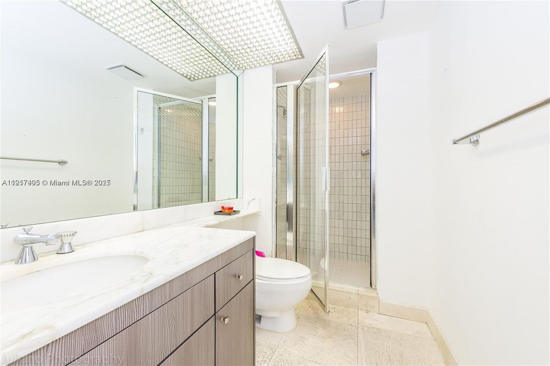 For Sale: $596,000 (2 beds, 2 baths, 1825 Square Feet)