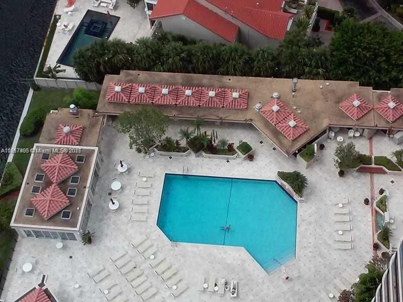 For Sale: $596,000 (2 beds, 2 baths, 1825 Square Feet)