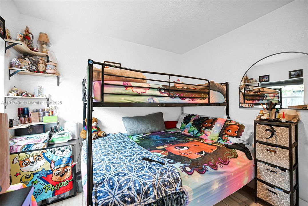 В аренду: $2,600 (3 спален, 1 ванн, 1100 Квадратных фут)