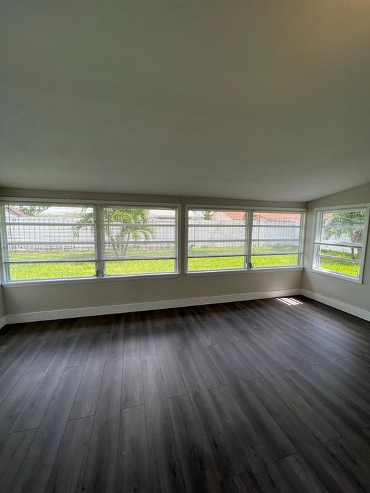 For Rent: $3,700 (2 beds, 2 baths, 1586 Square Feet)