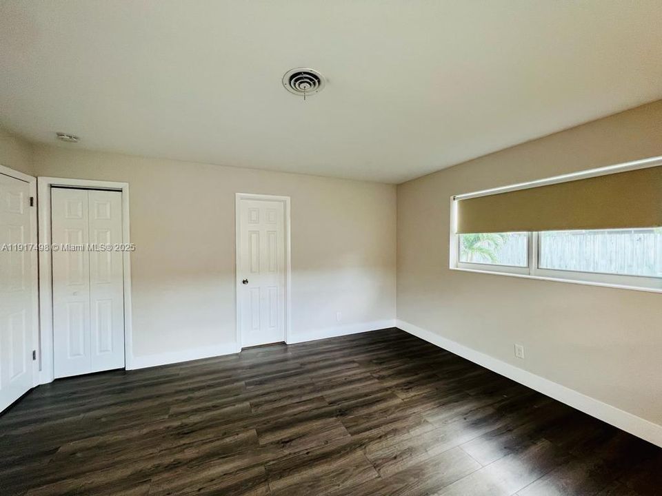 For Rent: $3,700 (2 beds, 2 baths, 1586 Square Feet)
