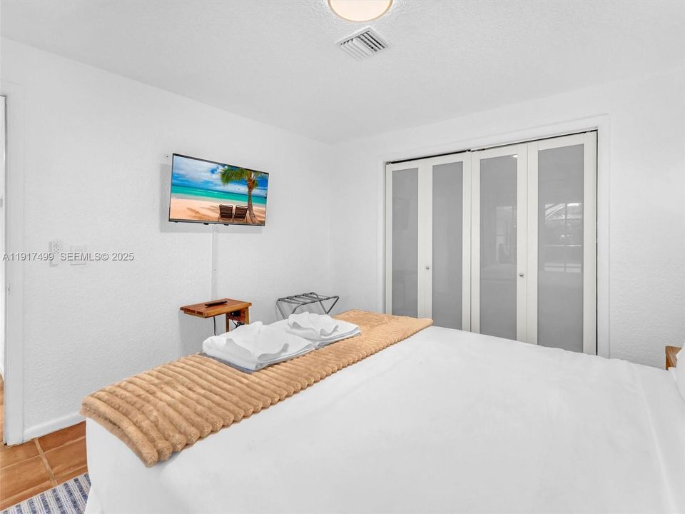 待售: $970,000 (3 贝兹, 2 浴室, 1457 平方英尺)