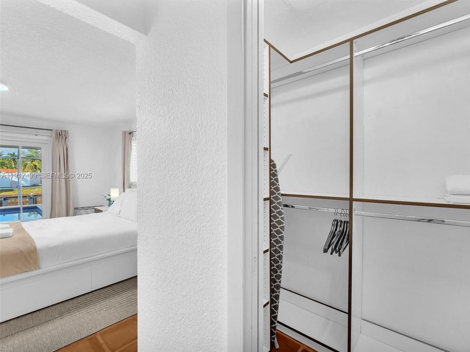 待售: $970,000 (3 贝兹, 2 浴室, 1457 平方英尺)