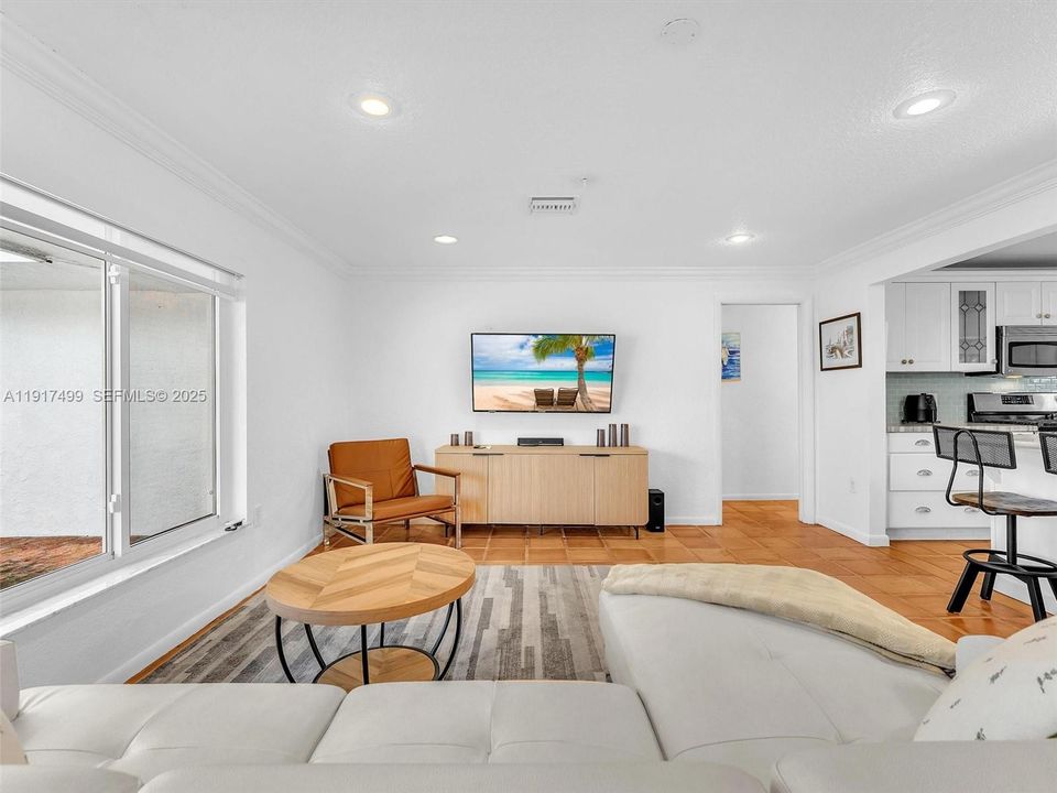 待售: $970,000 (3 贝兹, 2 浴室, 1457 平方英尺)