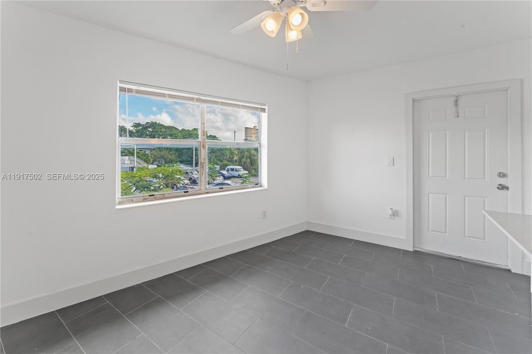 For Rent: $1,650 (1 beds, 1 baths, 500 Square Feet)