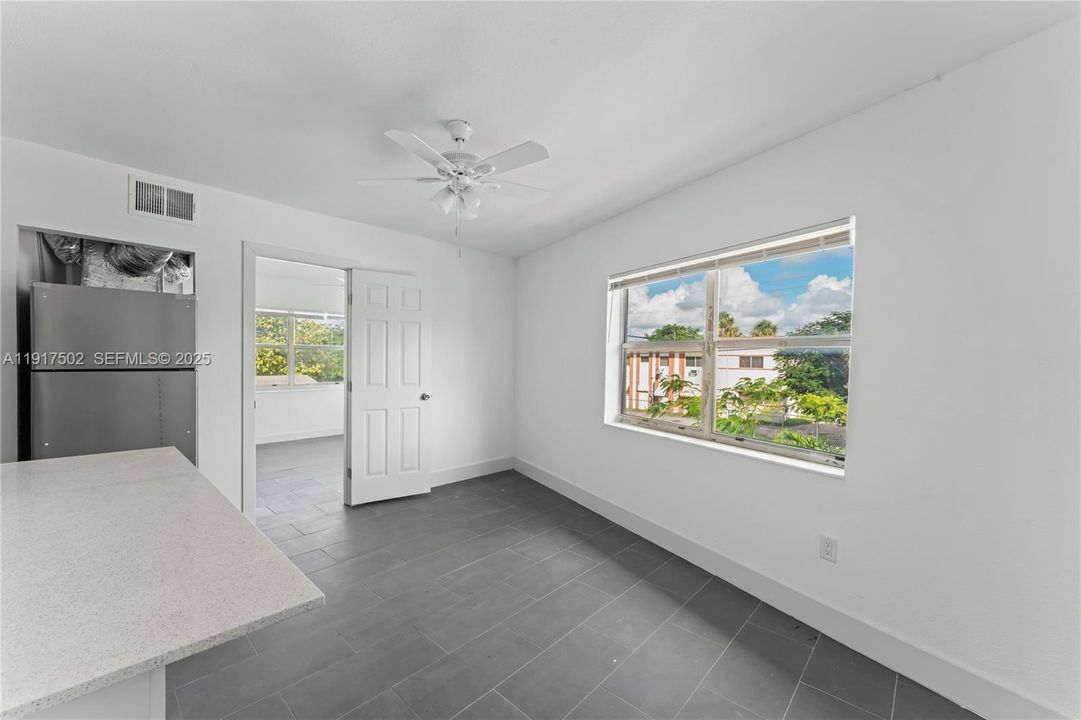 For Rent: $1,650 (1 beds, 1 baths, 500 Square Feet)