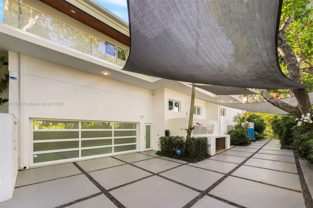 待售: $16,495,000 (6 贝兹, 6 浴室, 6978 平方英尺)