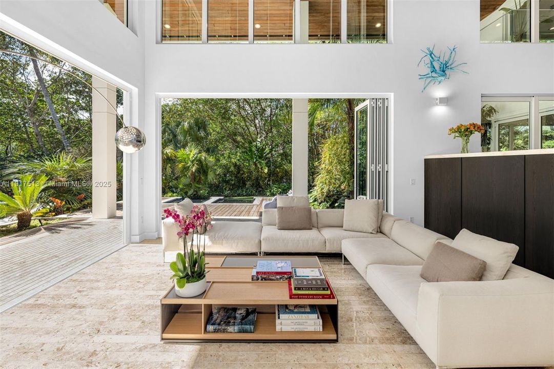 待售: $16,495,000 (6 贝兹, 6 浴室, 6978 平方英尺)