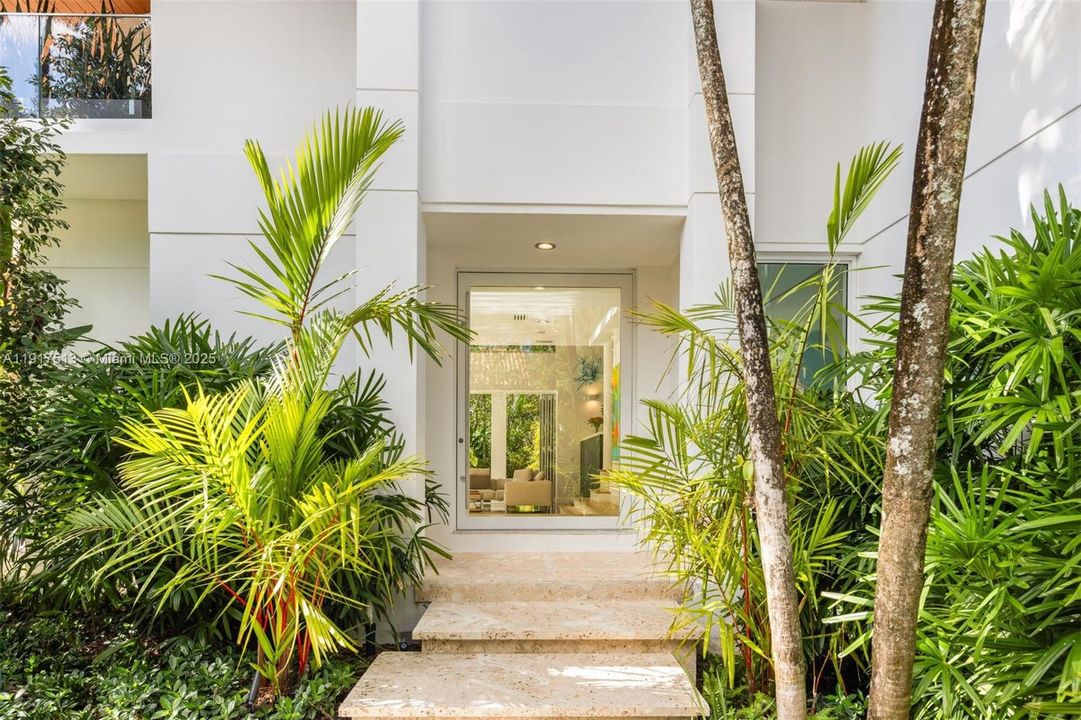 待售: $16,495,000 (6 贝兹, 6 浴室, 6978 平方英尺)