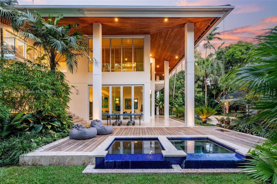 待售: $16,495,000 (6 贝兹, 6 浴室, 6978 平方英尺)