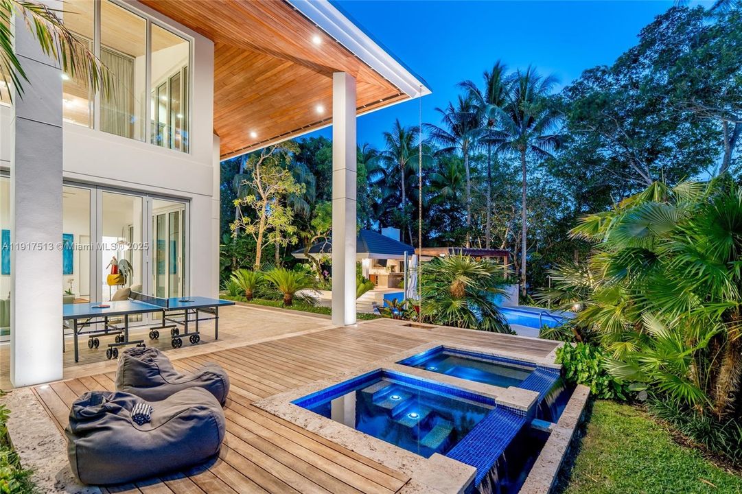 待售: $16,495,000 (6 贝兹, 6 浴室, 6978 平方英尺)