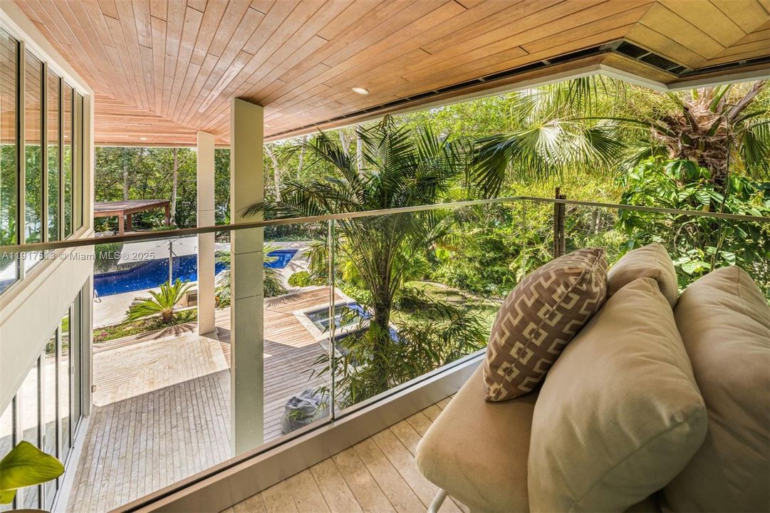 待售: $16,495,000 (6 贝兹, 6 浴室, 6978 平方英尺)