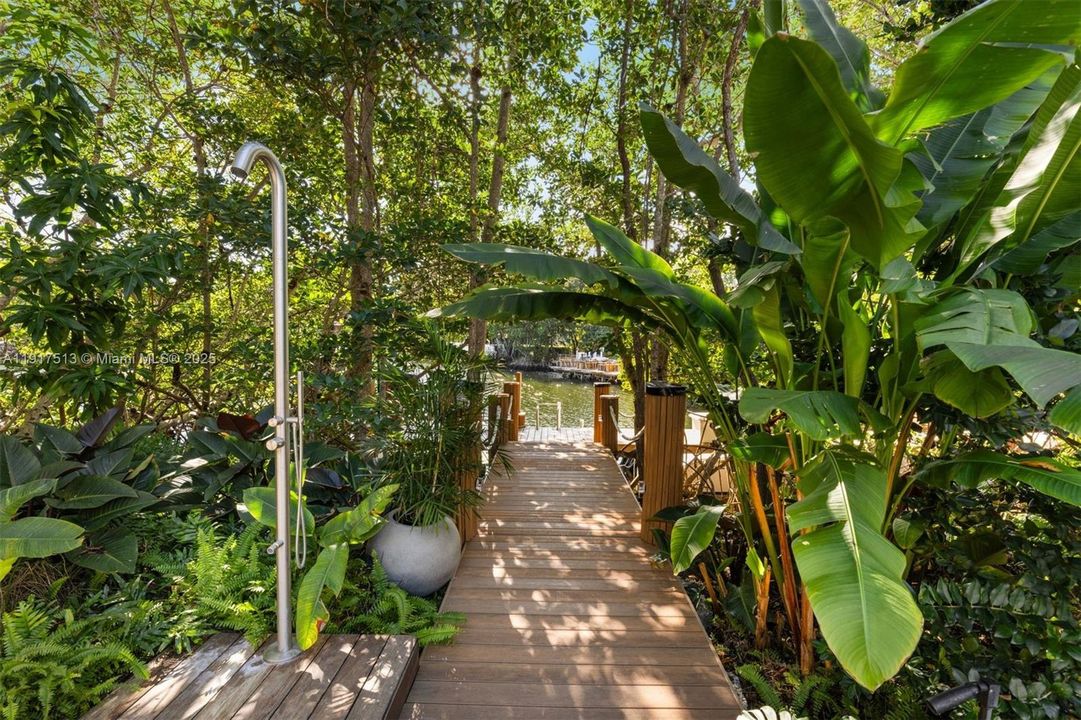 待售: $16,495,000 (6 贝兹, 6 浴室, 6978 平方英尺)