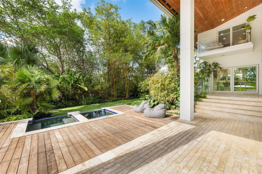 待售: $16,495,000 (6 贝兹, 6 浴室, 6978 平方英尺)