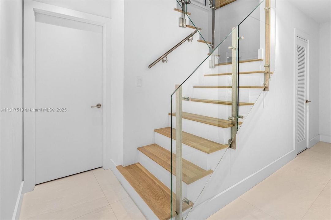 待售: $16,495,000 (6 贝兹, 6 浴室, 6978 平方英尺)