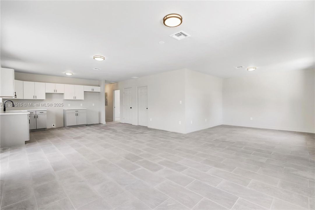 For Rent: $4,000 (4 beds, 2 baths, 1530 Square Feet)