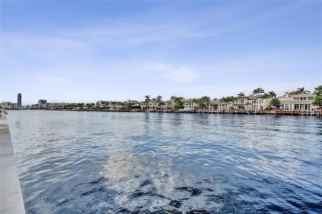 Active With Contract: $350,000 (2 beds, 2 baths, 1252 Square Feet)