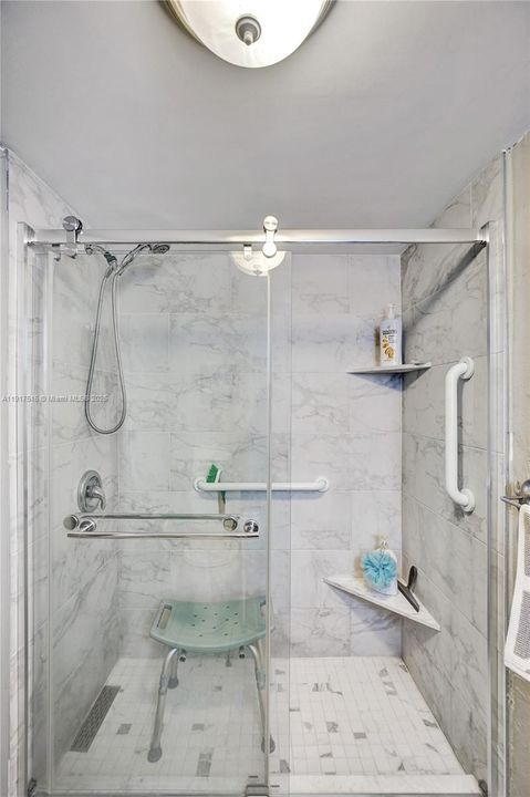 Active With Contract: $350,000 (2 beds, 2 baths, 1252 Square Feet)