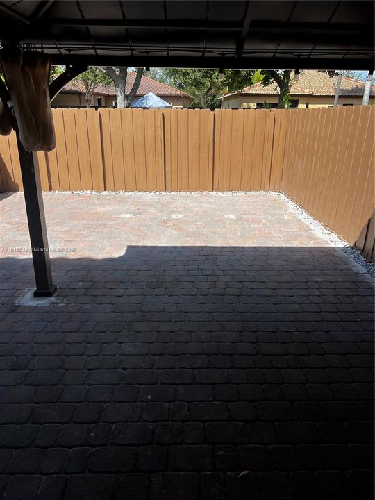 待售: $370,000 (3 贝兹, 2 浴室, 1650 平方英尺)