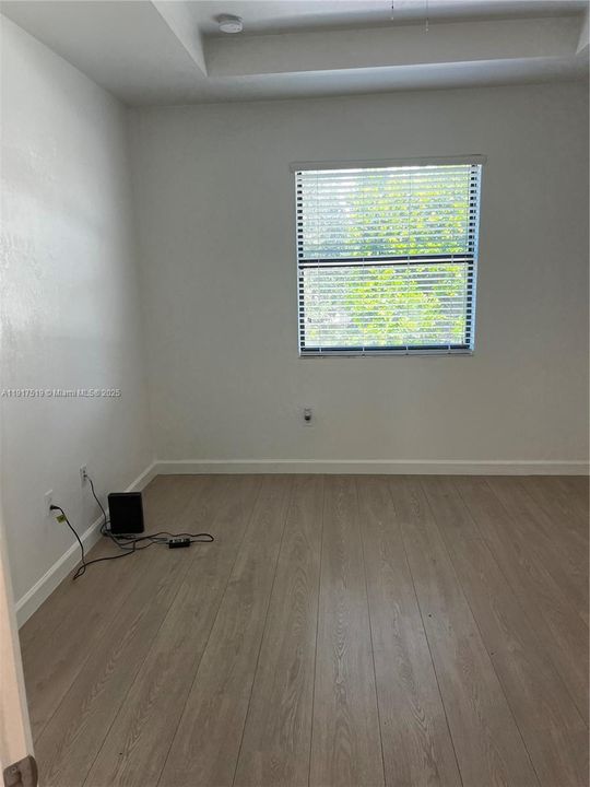 待售: $370,000 (3 贝兹, 2 浴室, 1650 平方英尺)