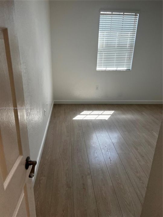 待售: $370,000 (3 贝兹, 2 浴室, 1650 平方英尺)