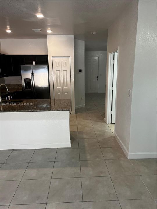 待售: $370,000 (3 贝兹, 2 浴室, 1650 平方英尺)