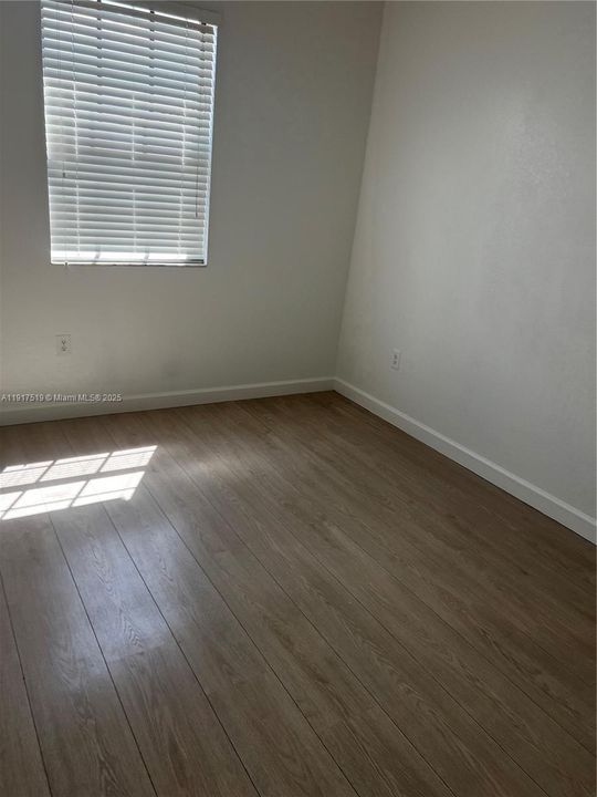 待售: $370,000 (3 贝兹, 2 浴室, 1650 平方英尺)