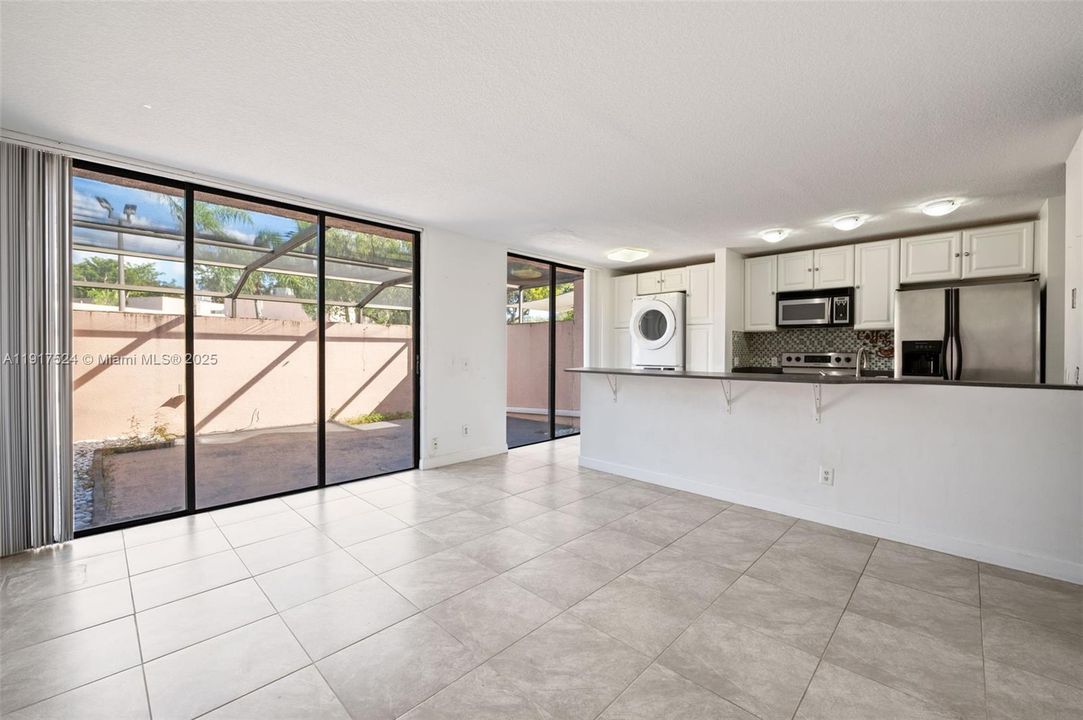 For Rent: $3,250 (3 beds, 2 baths, 1360 Square Feet)