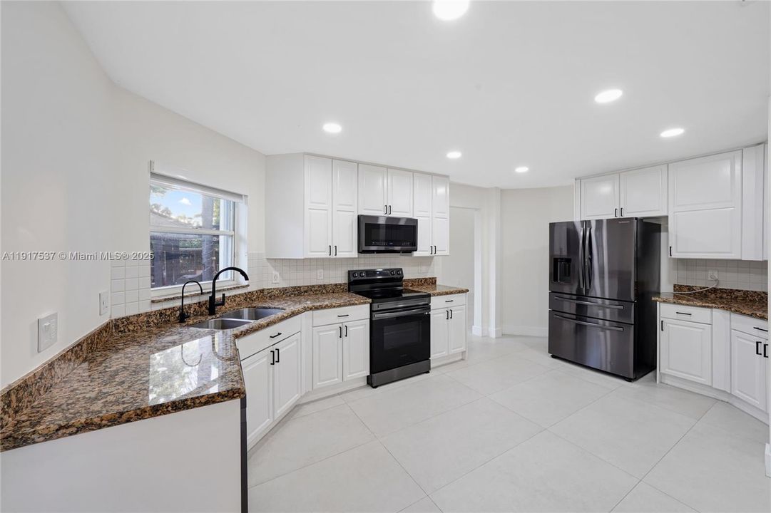 待售: $659,900 (4 贝兹, 3 浴室, 2513 平方英尺)