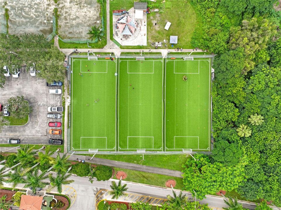 待售: $659,900 (4 贝兹, 3 浴室, 2513 平方英尺)